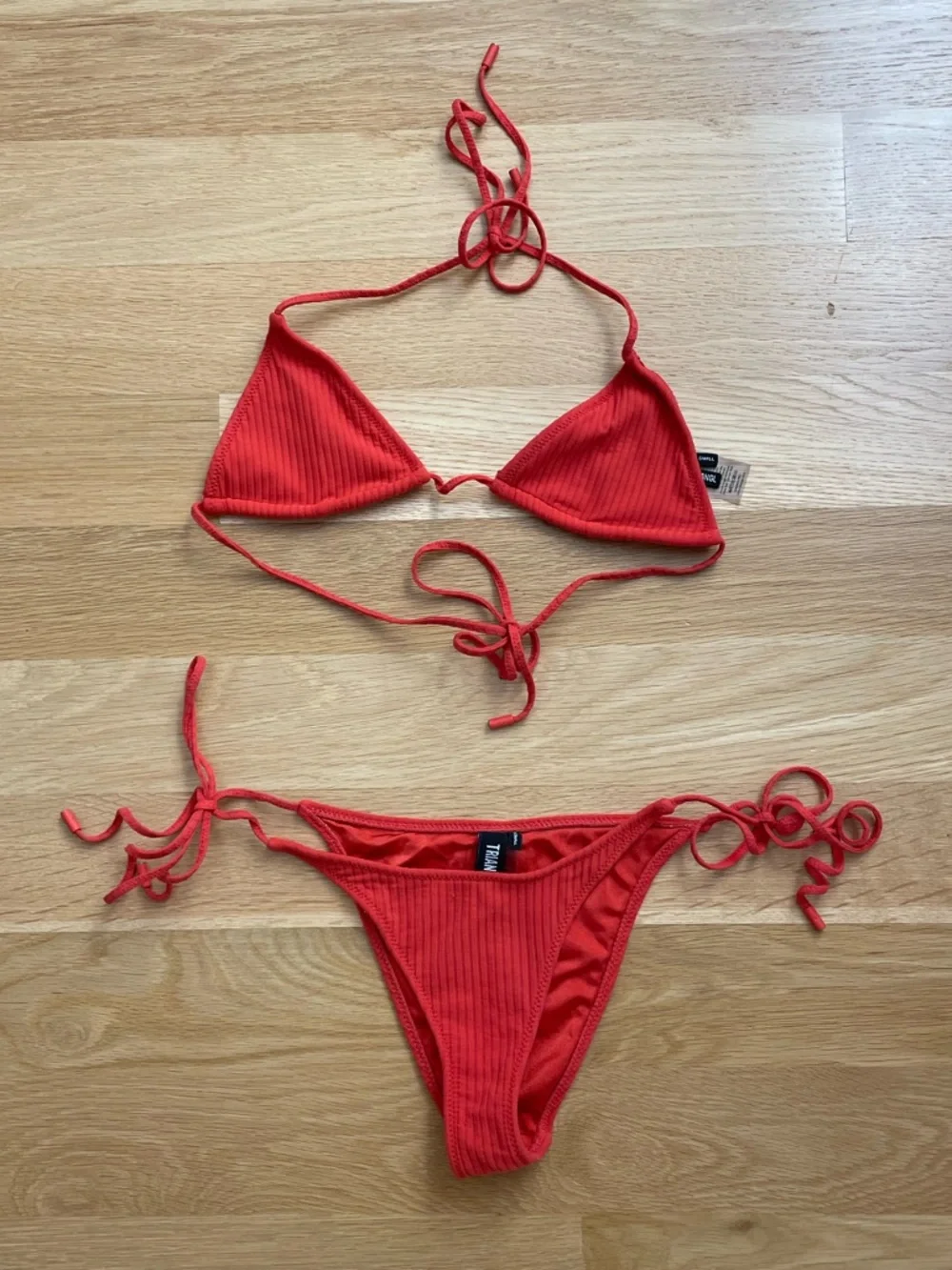 triangl swimwear Red Ribbed Triangle String Bikini
